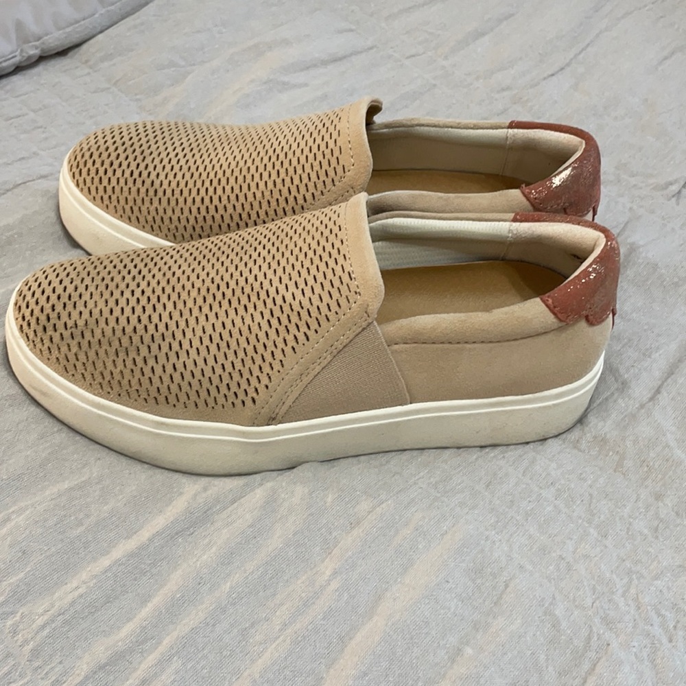 Tan platform slip on shoes. Women’s size 7M